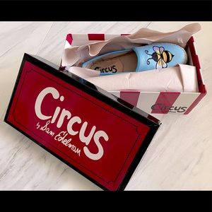 ꕥCircus Brand - Slip On sneaker loafers (US 6.5)ꕥ